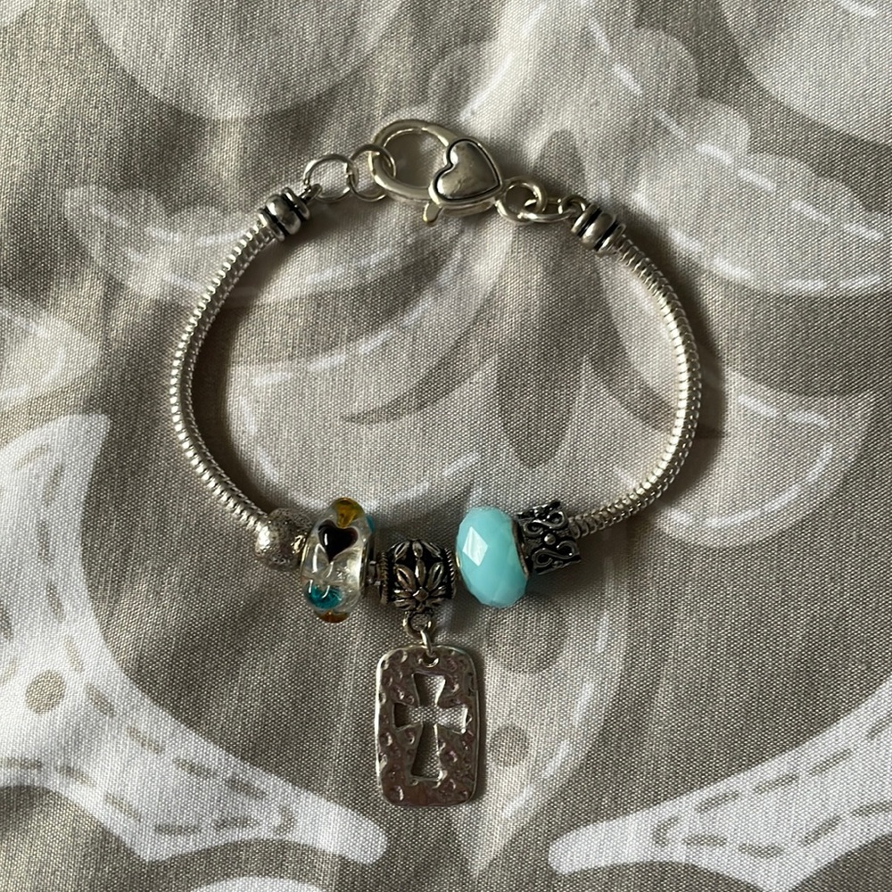 cross bracelet